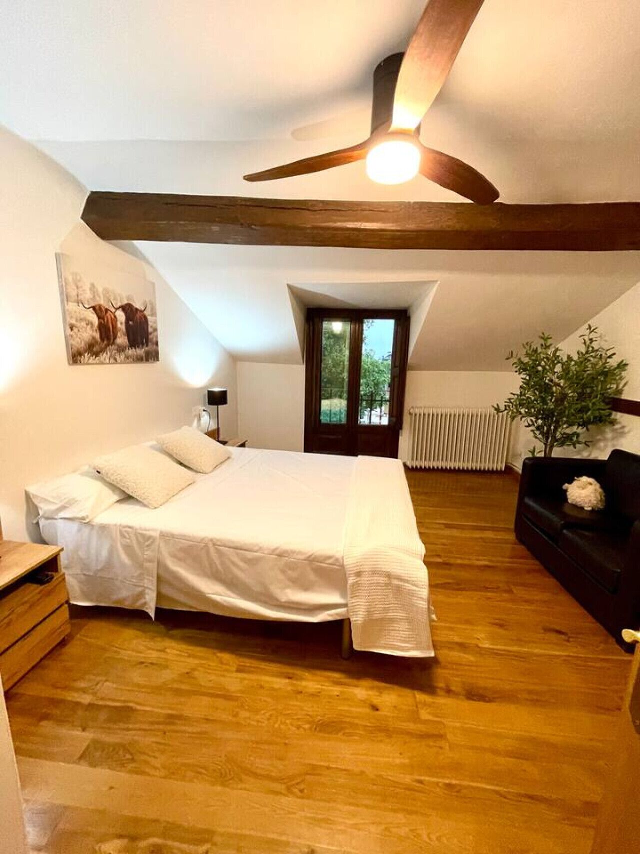 2 bedrooms, iron/ironing board, travel crib, WiFi