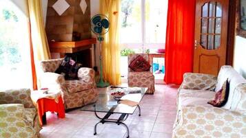 Flachbildfernseher, DVD-Player