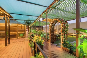 Terrace/patio - Dequan Luxury Hotel  (Beijing)