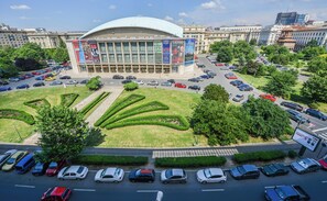 Exterior - One by One - Adam's Studio - Cismigiu Gardens (București)