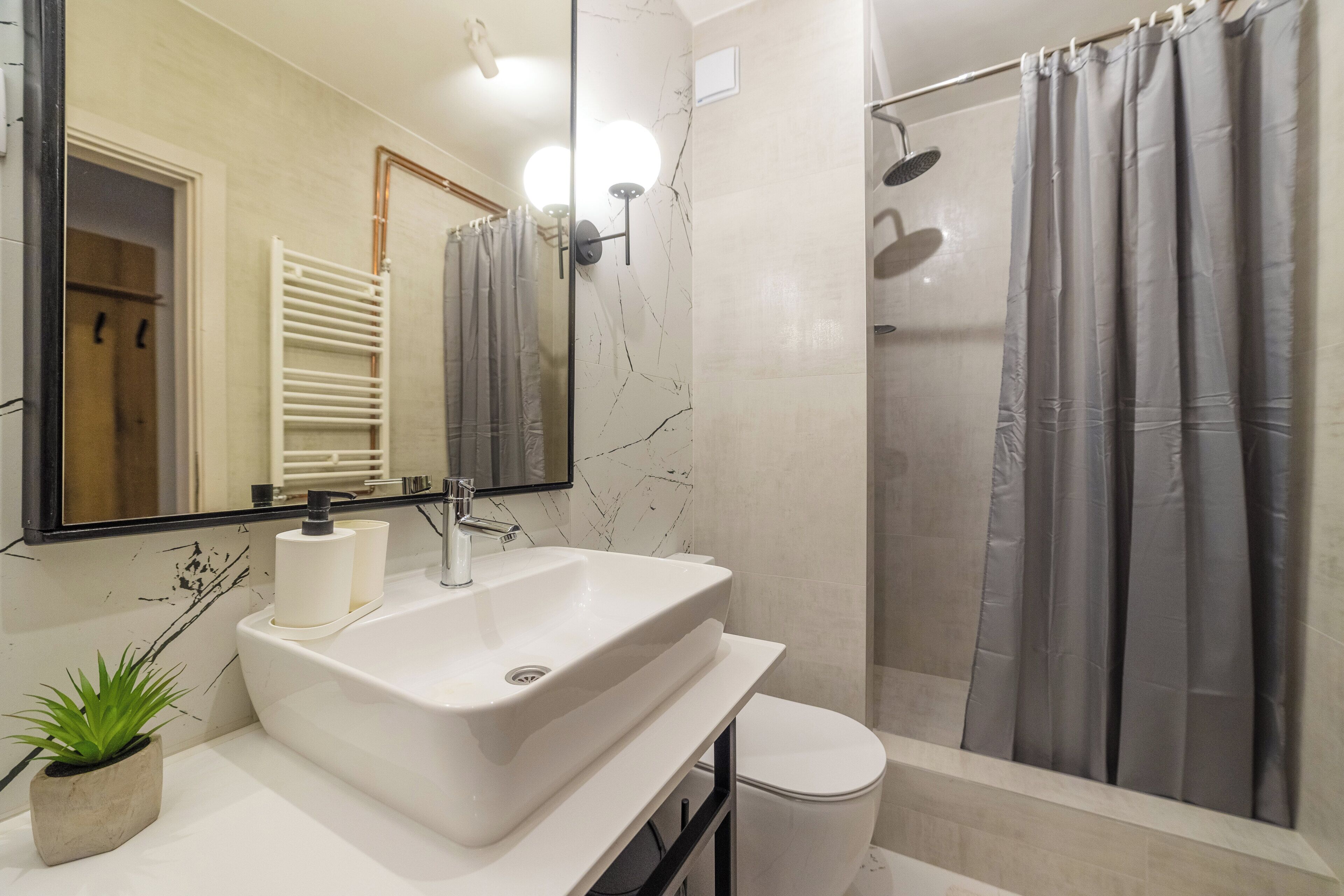 Studio, Balcony, City View | Bathroom