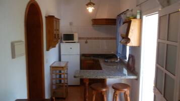 Nhà, 2 phòng ngủ, hút thuốc, hiên | Bếp riêng