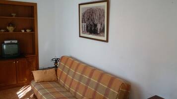 Nhà, 2 phòng ngủ, hút thuốc, hiên | Khu phòng khách