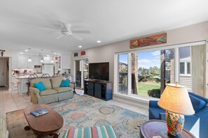 TV - Soak up the Sun: 3 Bedroom on the 3rd Flr (Pawleys Island)