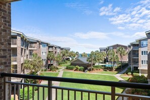 Property grounds - Soak up the Sun: 3 Bedroom on the 3rd Flr (Pawleys Island)