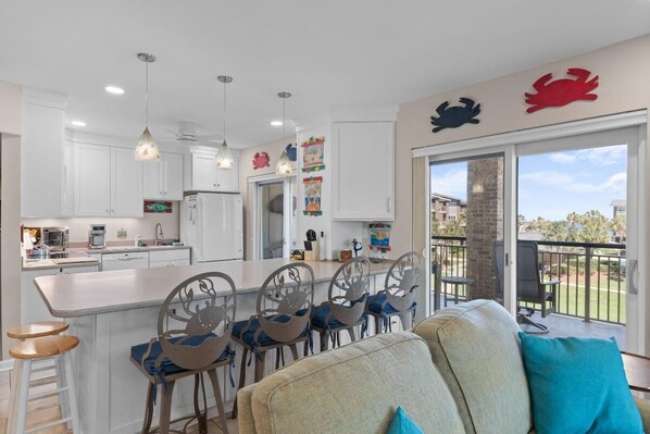 Interior - Soak up the Sun: 3 Bedroom on the 3rd Flr (Pawleys Island)