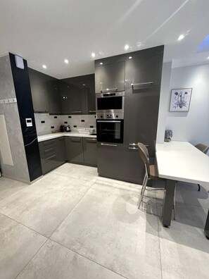 冰箱、茶具/咖啡用具、厨具/餐具