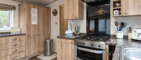 Microwave, dishwasher, toaster, highchair