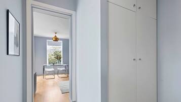 Apartamento, 1 habitación, vistas a la ciudad | Interior