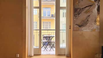 House, 2 Bedrooms, Balcony | Balcony