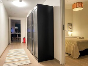 1 bedroom, soundproofing