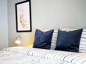 Apartment, 2 Bedrooms, Balcony, Garden View