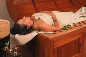 Couples treatment room(s), steam room, body treatments, aromatherapy - Ayuda Sanctuary Boutique Negombo (Negombo)