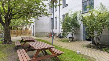 Apartment, 2 Bedrooms | Outdoor dining