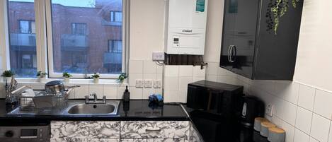 アパートメント | 専用キッチン | 冷蔵庫、電子レンジ、オーブン、コンロ