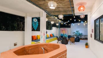 Khu tiếp khách ở sảnh