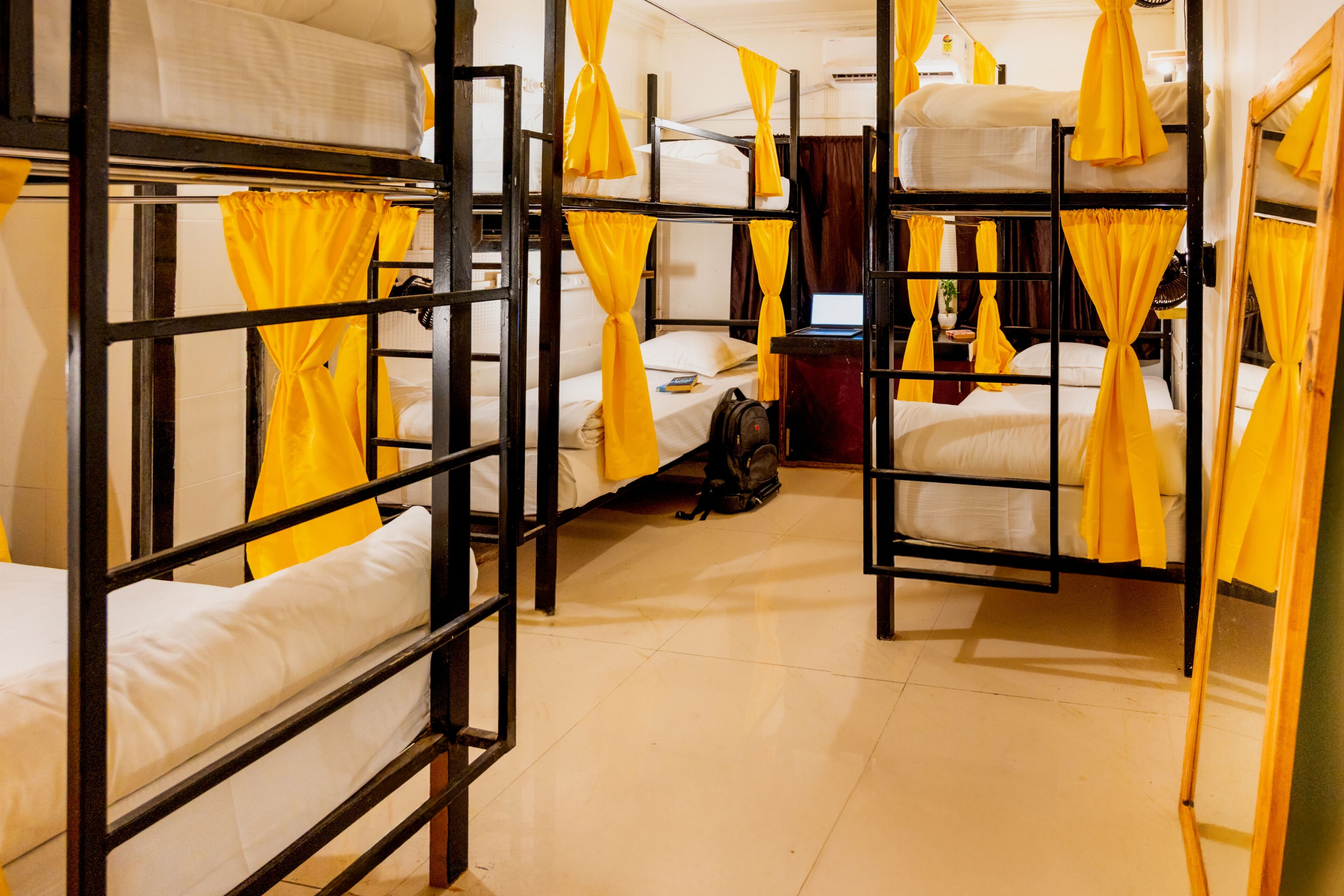 Free WiFi, bed sheets