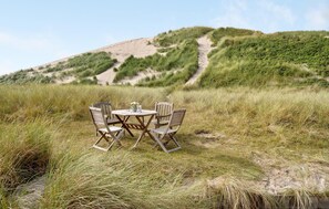 Outdoor dining - Lovely home in Hvide Sande with sauna (Hvide Sande)