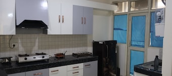 Free Breakfast & Kitchen | Near Ekana Stadium