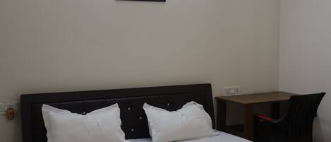 3 chambres, Wi-Fi, draps fournis