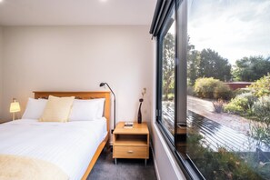 2 多间卧室、免费 WiFi、床单