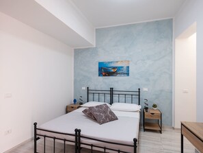 1 chambre, accès au Wi-Fi (inclus), literie fournie