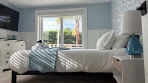 4 bedrooms, desk, iron/ironing board, free WiFi