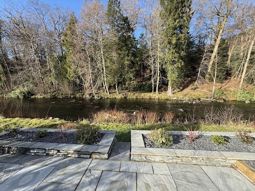 Greta House - Luxury refurbished accommodation