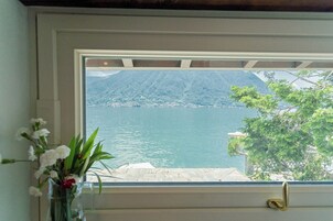 别墅 (Villa Bianca - Front Lake Pool) | 湖景