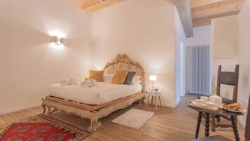 Apartment (Ginko Apartment) | 1 bedroom, iron/ironing board, cribs/infant beds, free WiFi