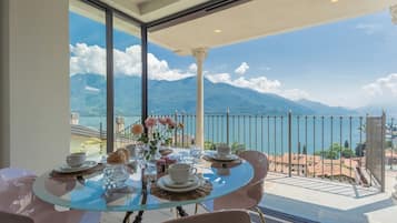 Vila (3 Bedrooms) | Teras/patio