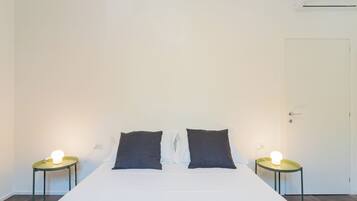 Huoneisto (1 Bedroom) | 1 makuuhuone, silitysrauta/-lauta, vuodevaatteet