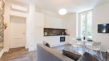 Apartment (1 Bedroom) | Interior