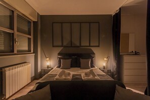 Leilighet (0 Bedroom) | Skrivebord for bærbar PC, strykejern/-brett og sengetøy