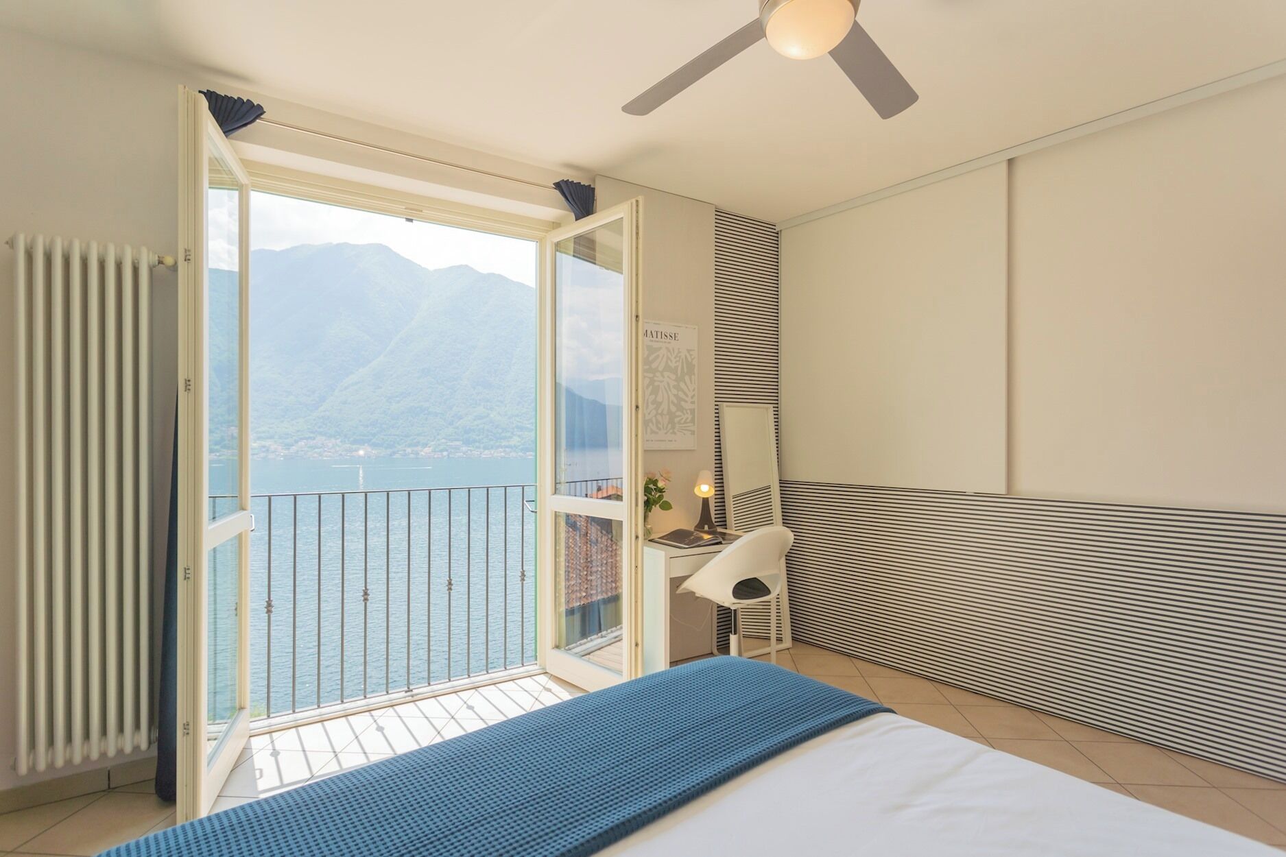 Apartamento (1 Bedroom) | 1 quarto, espaço de trabalho para notebook, roupa de cama