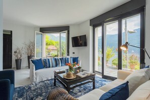 Apartment (3 Bedrooms) | Interior - Vista Lario by Rent all Como (Carate Urio)