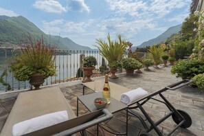 Apartment (3 Bedrooms) | Terrace/patio - Vista Lario by Rent all Como (Carate Urio)