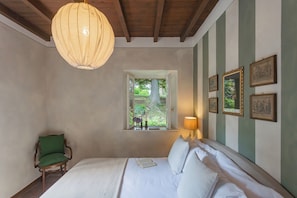 Villa (Multiple Bedrooms) | 7 bedrooms, iron/ironing board, bed sheets