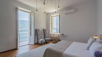 Villa (Multiple Bedrooms) | 7 bedrooms, laptop workspace, iron/ironing board, bed sheets