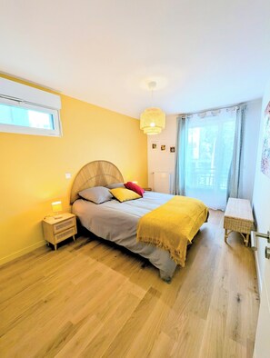 2 bedrooms, travel cot, WiFi, bed sheets - Elegant new 3-room apartment - Close to Paris, Disneyland Paris and Orly airport (Saint-Maur-des-Fossés)