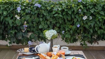 Daily full breakfast (USD 15 per person)