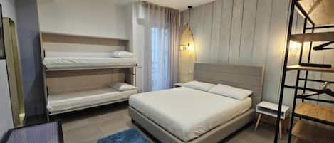1 chambre, lit parapluie, Wi-Fi gratuit, draps fournis