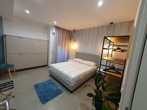 1 bedroom, in-room safe, WiFi, wheelchair access