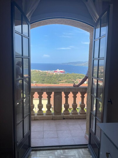 Villa Propriano sea view, 5 minutes walk from the beach