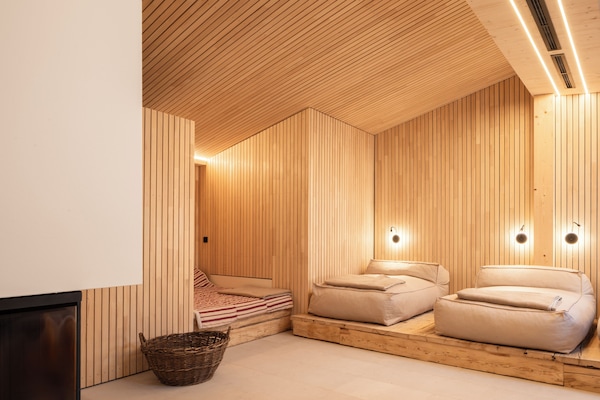 Sauna, Dampfbad, Körperbehandlungen, Thai-Massagen, Sportmassagen