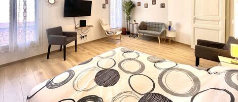 3 bedrooms, free WiFi, bed sheets