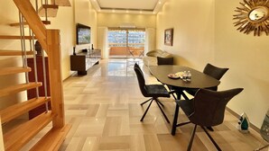 Interior - astoria (Cannes)