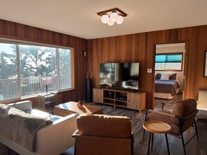 スマートテレビ、暖炉