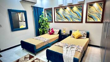 Classic Double or Twin Room | Iron/ironing board, free WiFi