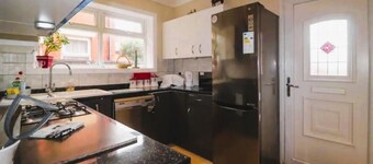 Cozy Coastal Retreat in Blackpool